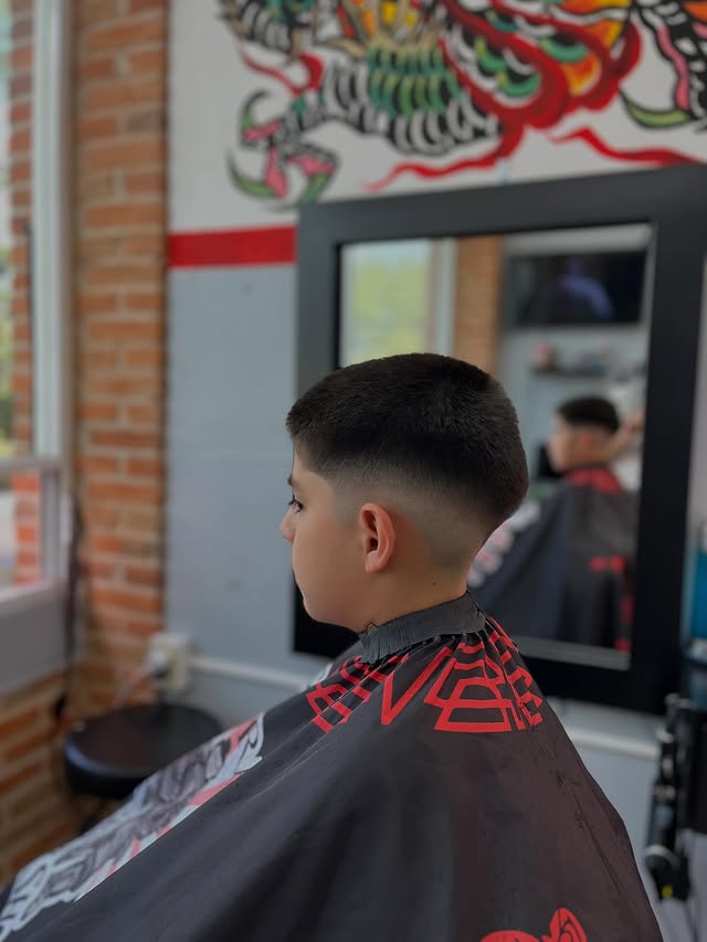 Corte con diseno de Alondra